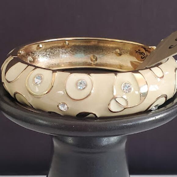 Sequin by Nordstrom Cream‎ and Gold Tone Hinged Bangle with Crystal Accents NWT - Picture 1 of 8